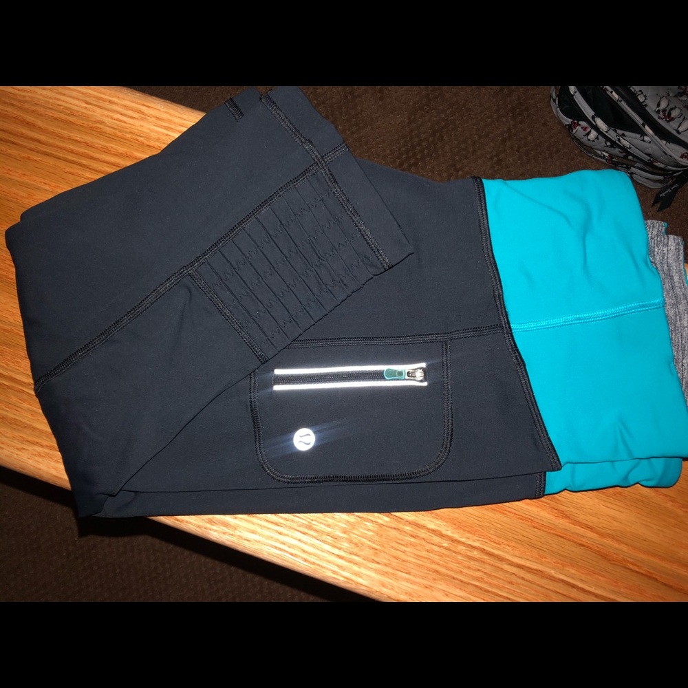 Lululemon leggings 🍋